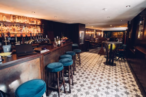 1610 is able to accommodate 60 guests with space for mixing around the bar and can be styled in either banquet or informal styles. The tables can also be removed to allow for larger events such as wedding ceremonies.